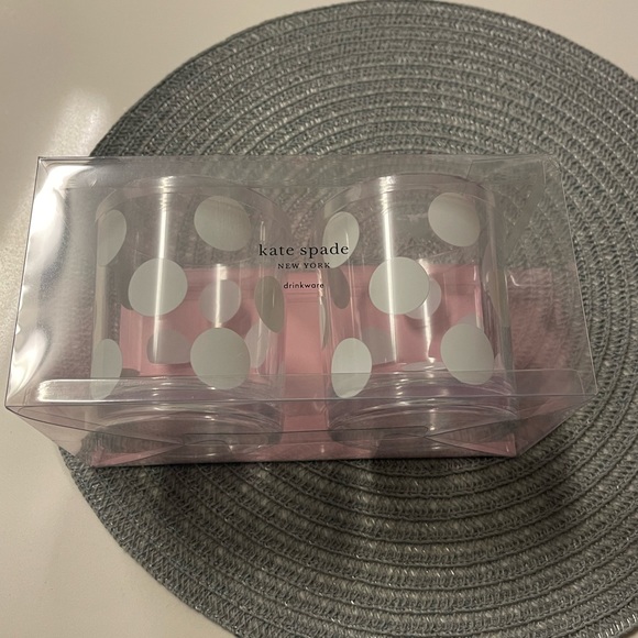 Kate Spade clear cups set of 2 cups in each package. - Picture 3 of 5